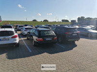 Parken Flughafen Bremen Parkende Fahrzeuge